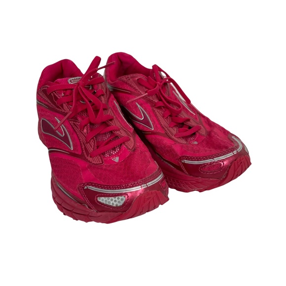 brooks ghost hot pink